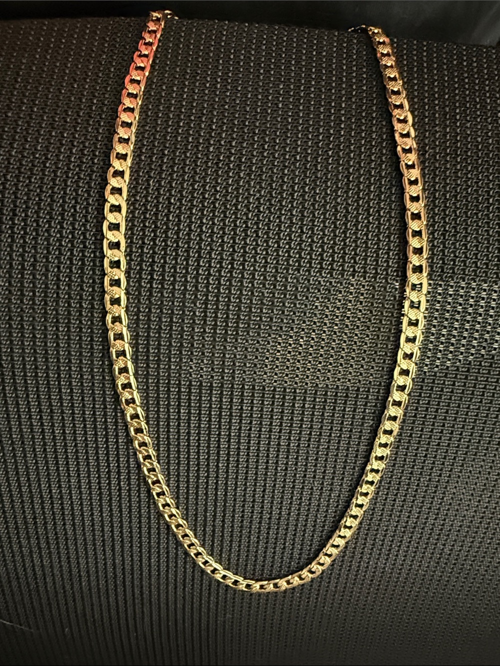 Classic Gold Men’s Cuban Link Chain Necklace - Diamond Cut - 20”